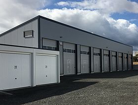 Neubau Fahrzeughalle mit PKW-Garagen